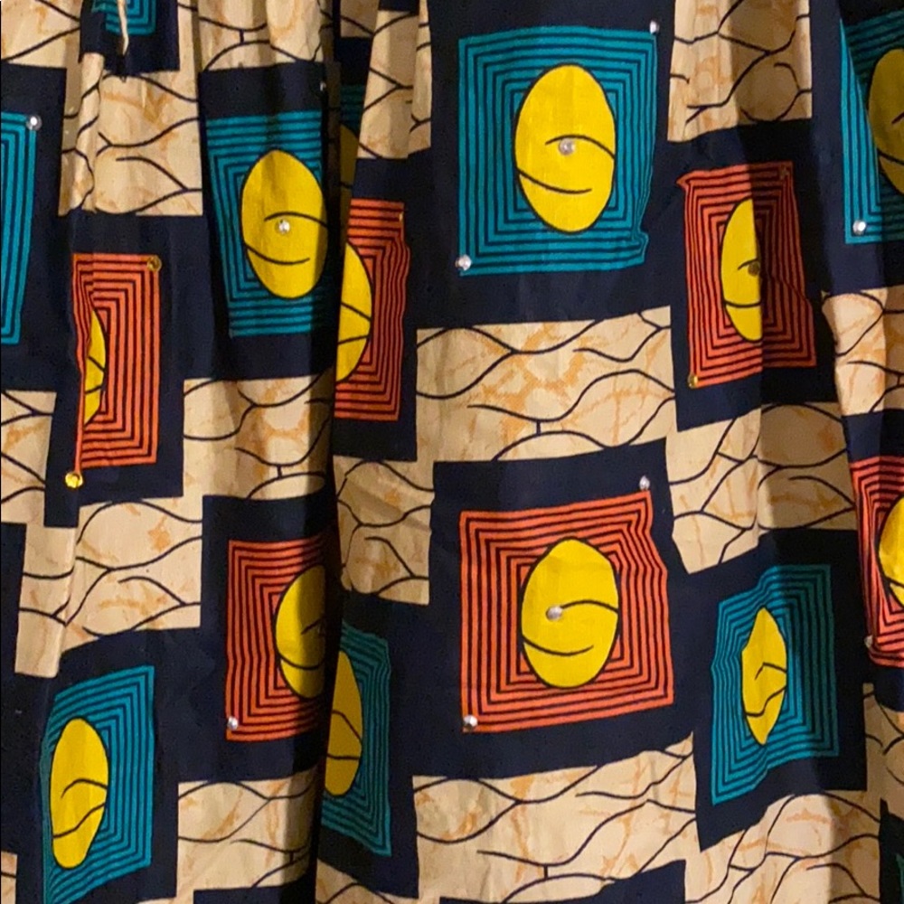 Beautiful African Ankara print skirt with pockets - Picture 3 of 4